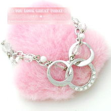 韓國小飾物 指尖流轉的唯美視覺藝術